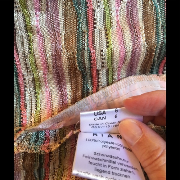 RIANI Unlined Blazer - Picture 7 of 9